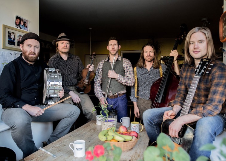 Sheelanagig Press Shot